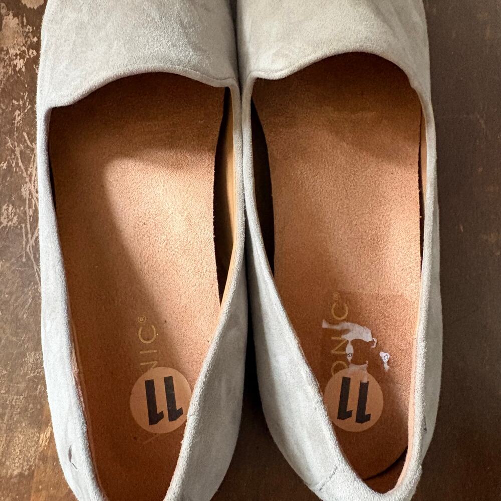 Vionic Will Gray Nubuck Slip On Flats Loafers Size 11 New - Picture 3 of 6